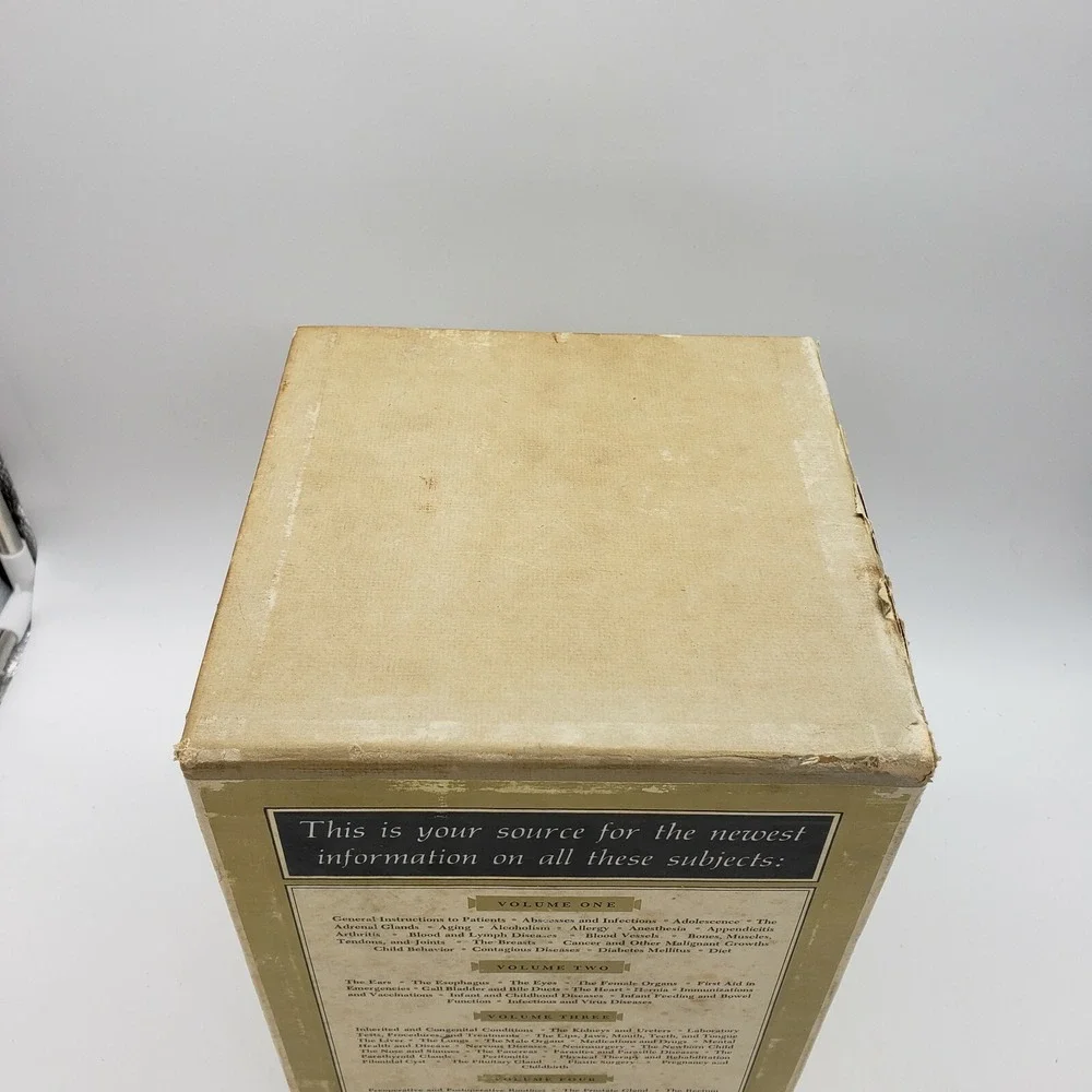 The New Illustrated Medical Encyclopedia for‎ Home Use (4-vol Set W/slipcase)